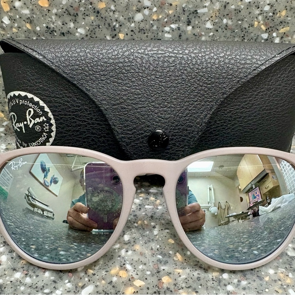 Ray-Ban Light Taupe Sunglasses with Black Case
